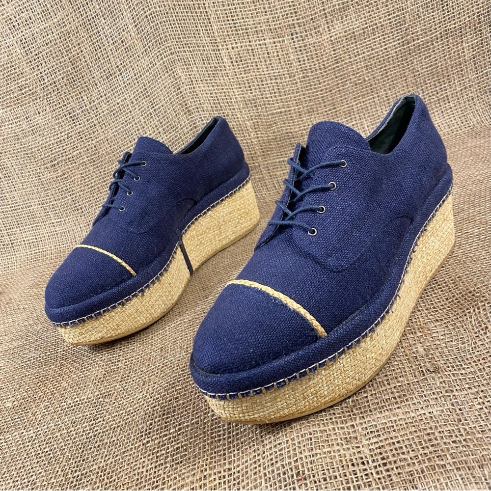Stuart Weitzman Navy Blue Canvas Platform Espadrille Lace Up Oxford Shoes Size 9